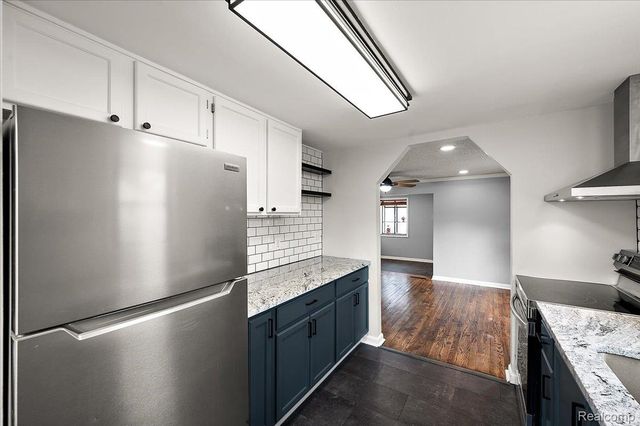 7243 Garvin, Waterford Charter Township, MI 48329