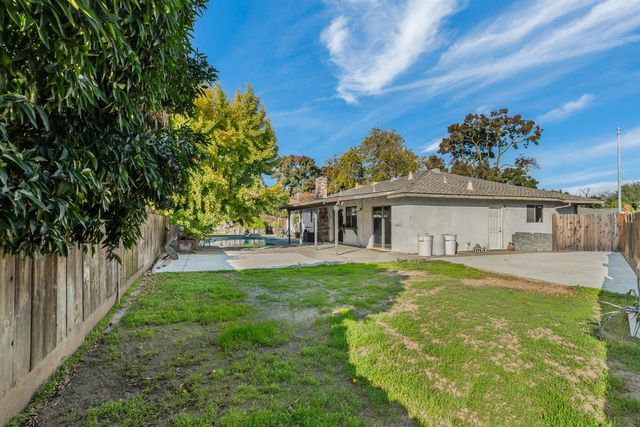 1216 Mist Flower, Modesto, CA 95355