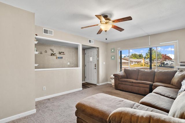 1216 Mist Flower, Modesto, CA 95355