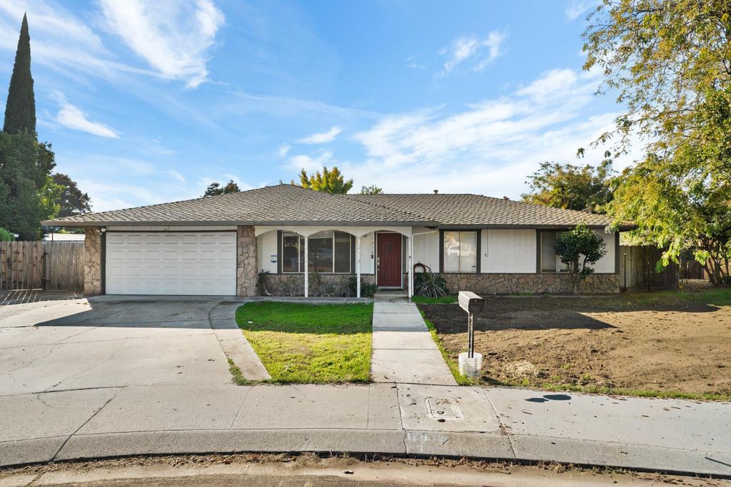 1216 Mist Flower, Modesto, CA 95355