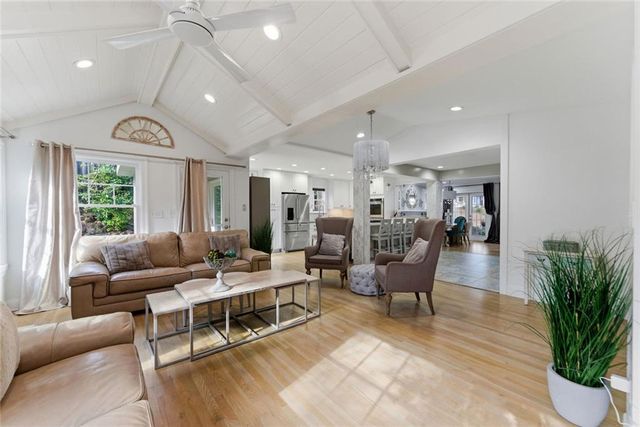 302 Hascall NW Road, Atlanta, GA 30309