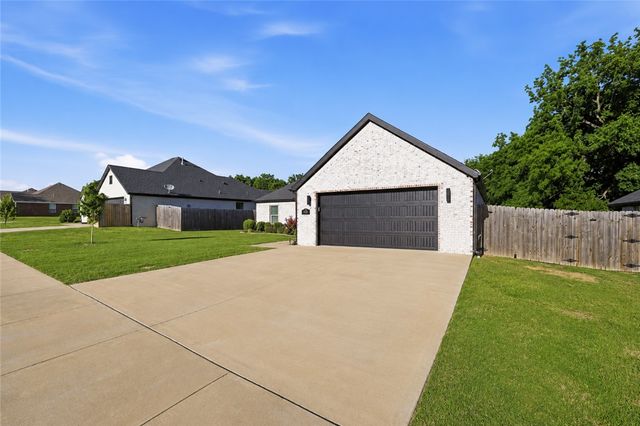 458 N Yona Lane, Farmington, AR 72730