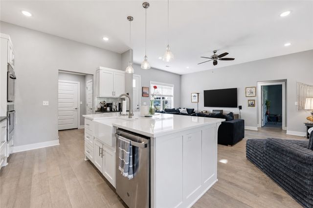 458 N Yona Lane, Farmington, AR 72730