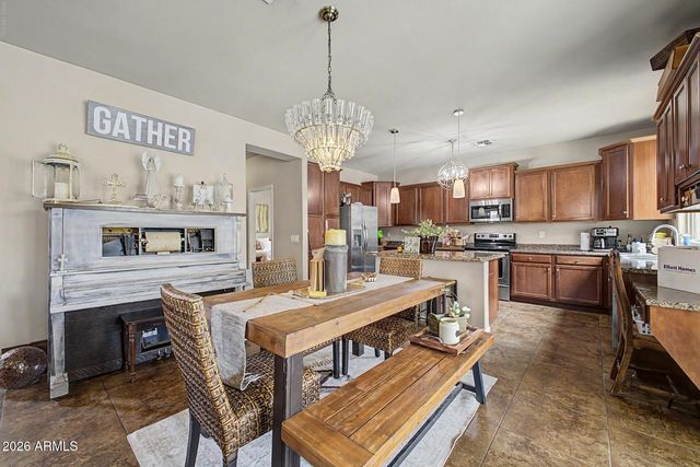 6938 W HARWELL Road, Laveen, AZ 85339