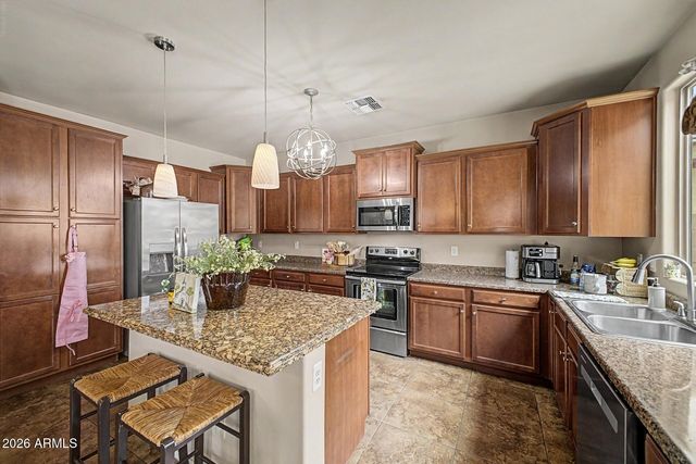 6938 W HARWELL Road, Laveen, AZ 85339