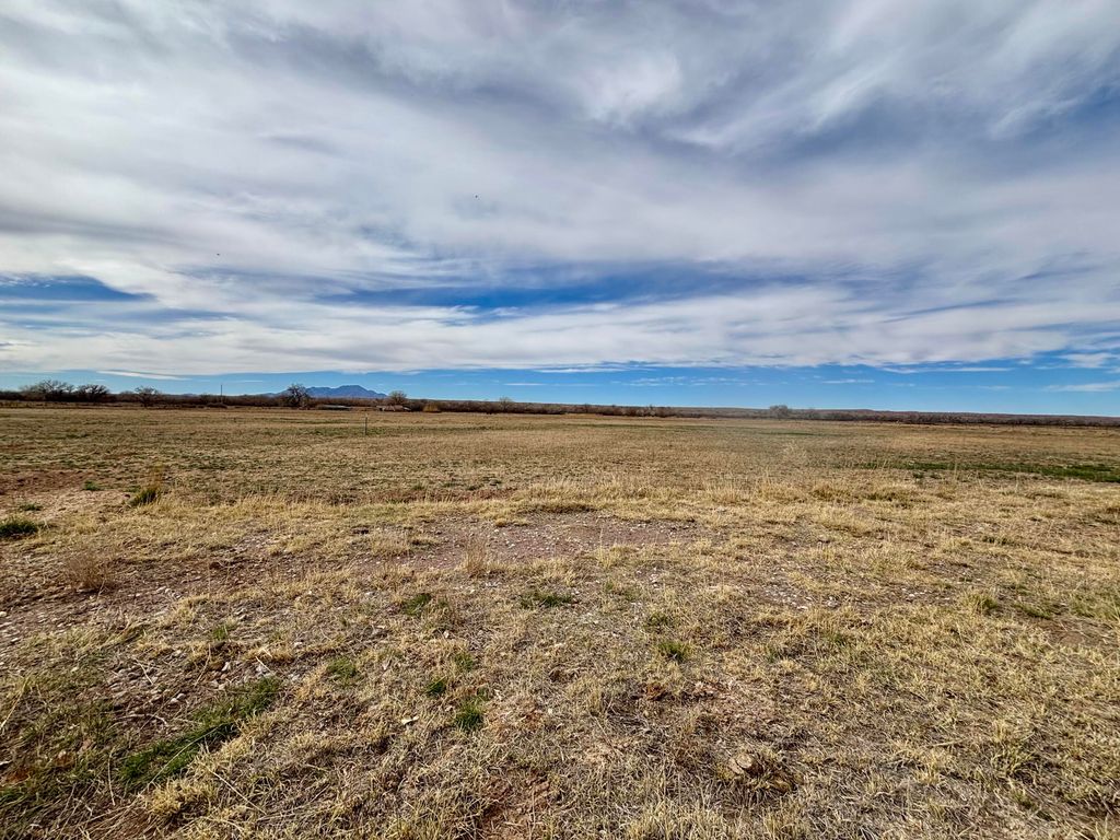 Image 3 of property listing at Camino Ulibarri, Veguita, NM 87062