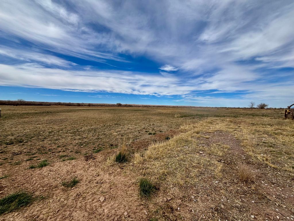 Image 6 of property listing at Camino Ulibarri, Veguita, NM 87062