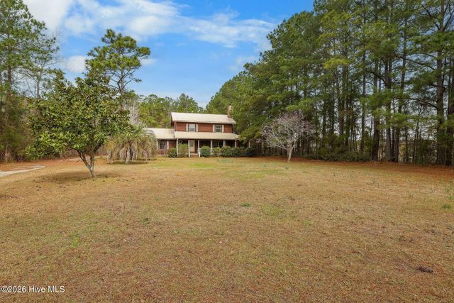 1207 Old Ocean Highway, Bolivia, NC 28422