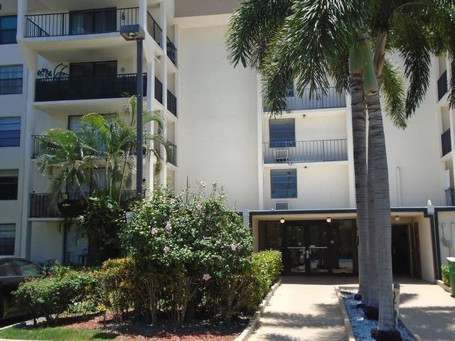 6195 Rock Island Road 402, Tamarac, FL 33319