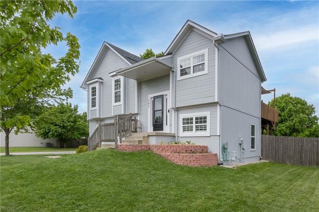 245 W Cheyenne Street, Gardner, KS 66030