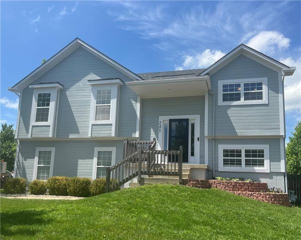 245 W Cheyenne Street, Gardner, KS 66030