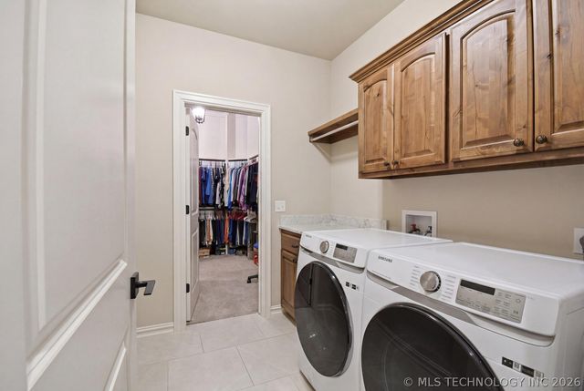 5311 E 126th Place S, Bixby, OK 74008