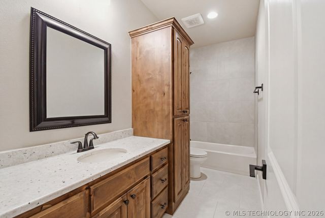 5311 E 126th Place S, Bixby, OK 74008