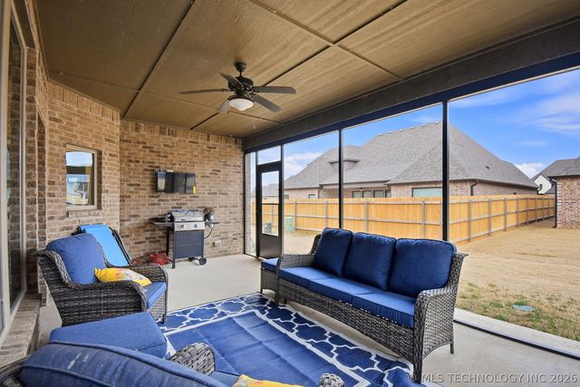 5311 E 126th Place S, Bixby, OK 74008