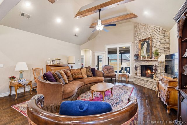 5311 E 126th Place S, Bixby, OK 74008