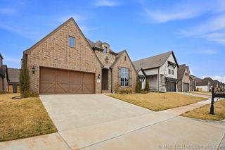 5311 E 126th Place S, Bixby, OK 74008
