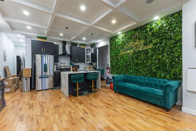 48 Essex Street 1, Brooklyn, NY 11208