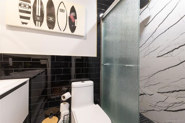 48 Essex Street 1, Brooklyn, NY 11208