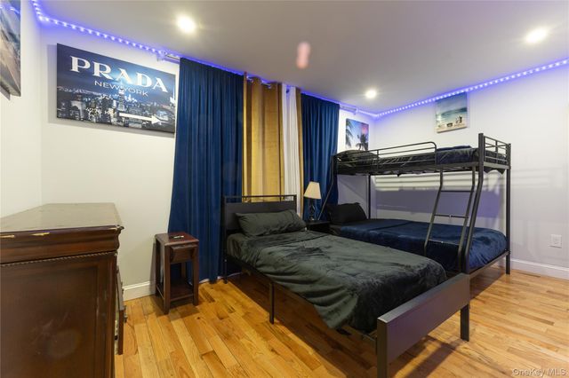 48 Essex Street 1, Brooklyn, NY 11208