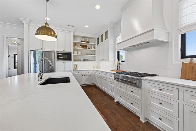 4301 S 86th Street, Bentonville, AR 72713