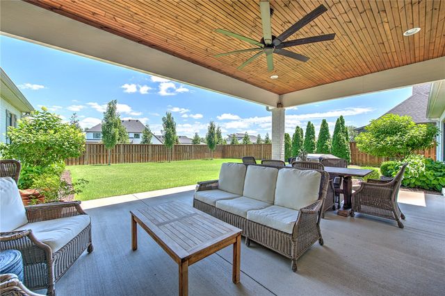 4301 S 86th Street, Bentonville, AR 72713