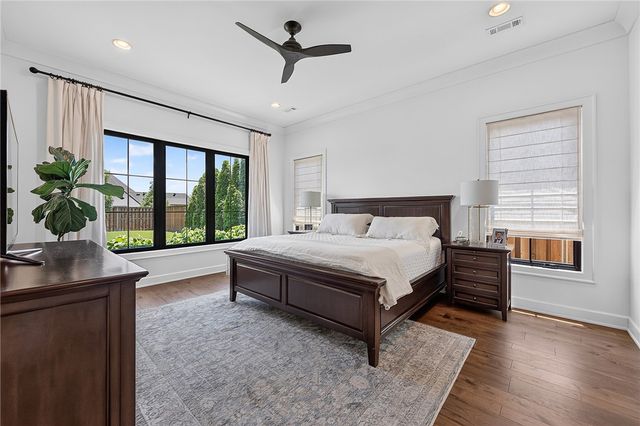 4301 S 86th Street, Bentonville, AR 72713
