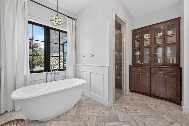 4301 S 86th Street, Bentonville, AR 72713