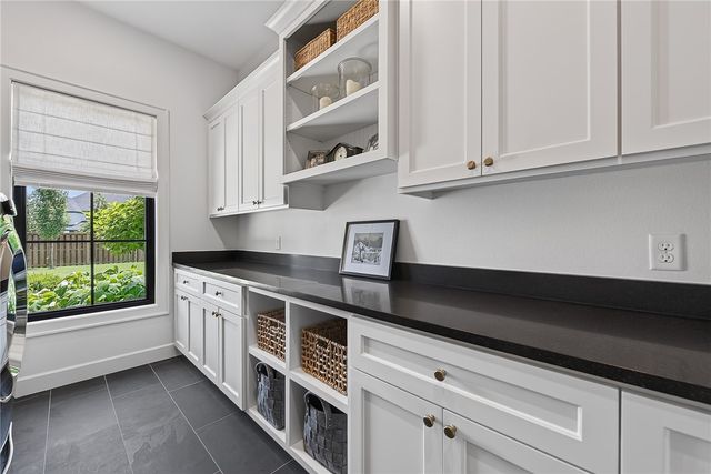 4301 S 86th Street, Bentonville, AR 72713