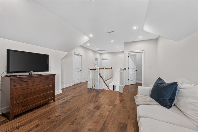 4301 S 86th Street, Bentonville, AR 72713