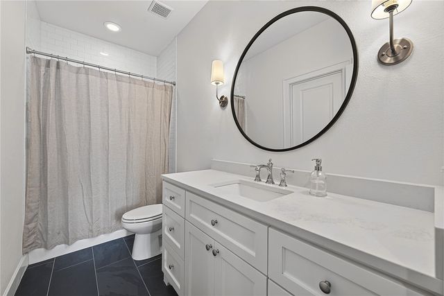 4301 S 86th Street, Bentonville, AR 72713