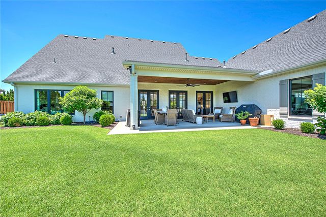 4301 S 86th Street, Bentonville, AR 72713