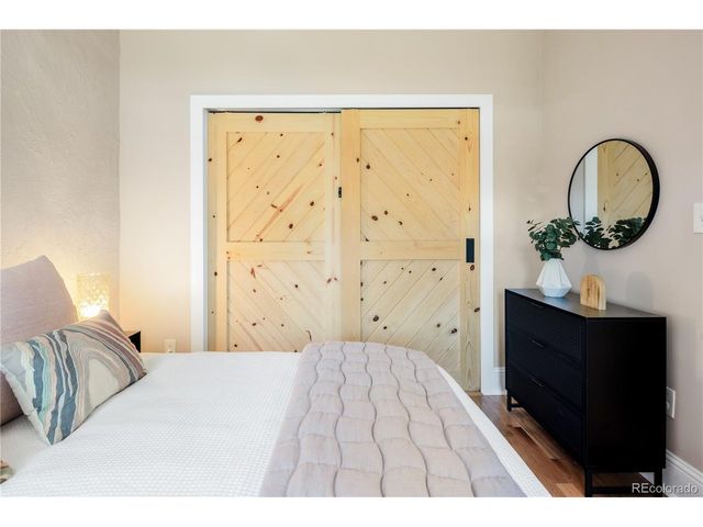 2339 N Gilpin St, Denver, CO 80205