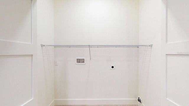 4020 E HENRY AVENUE, Tampa, FL 33610