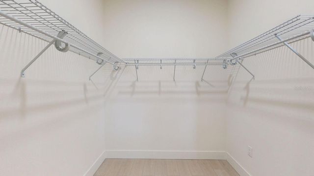 4020 E HENRY AVENUE, Tampa, FL 33610