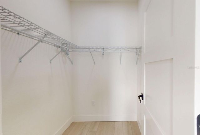 4020 E HENRY AVENUE, Tampa, FL 33610