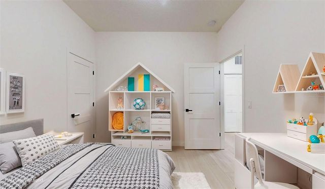 4020 E HENRY AVENUE, Tampa, FL 33610