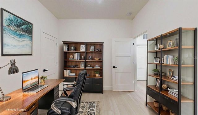 4020 E HENRY AVENUE, Tampa, FL 33610