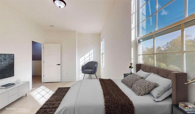 4020 E HENRY AVENUE, Tampa, FL 33610