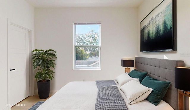 4020 E HENRY AVENUE, Tampa, FL 33610