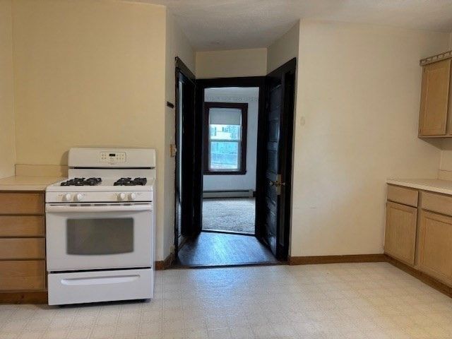 62 Eastern Ave 2, Woburn, MA 01801