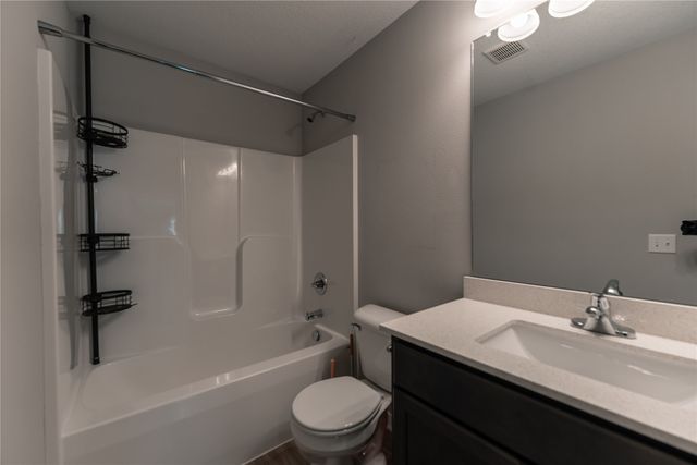 1000 North Avenue, Norwalk, IA 50211