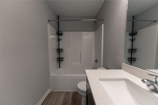 1000 North Avenue, Norwalk, IA 50211