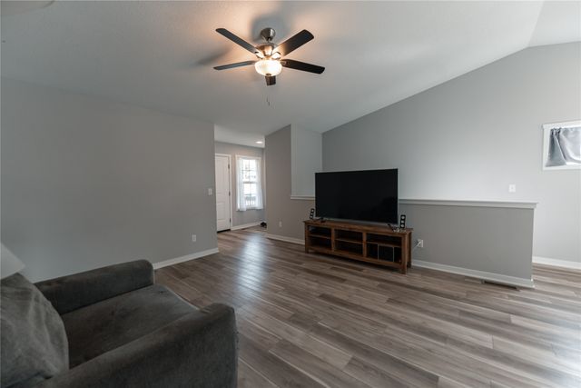 1000 North Avenue, Norwalk, IA 50211