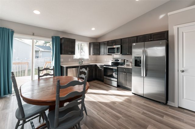 1000 North Avenue, Norwalk, IA 50211