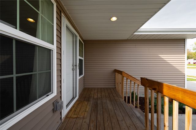 1000 North Avenue, Norwalk, IA 50211