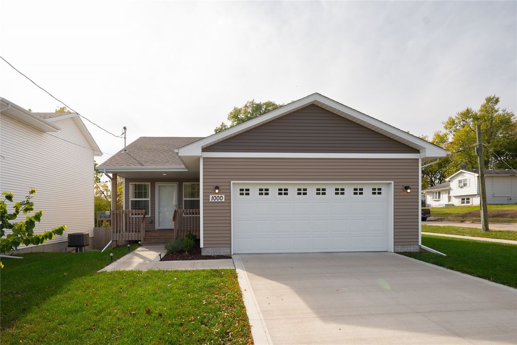 1000 North Avenue, Norwalk, IA 50211