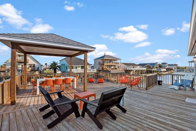 22803 Chiquita Street, Galveston, TX 77554