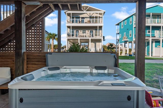 22803 Chiquita Street, Galveston, TX 77554