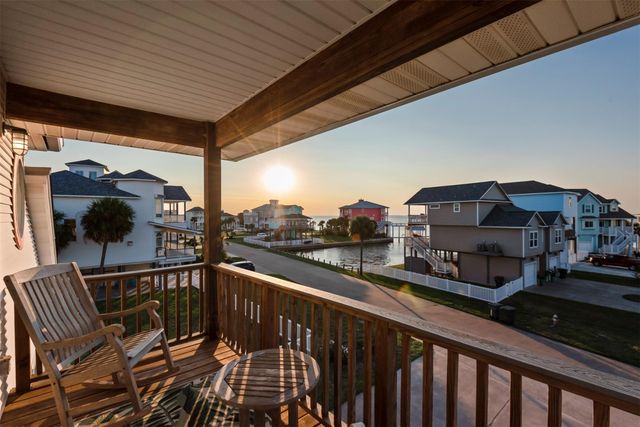 22803 Chiquita Street, Galveston, TX 77554