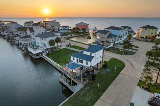 22803 Chiquita Street, Galveston, TX 77554